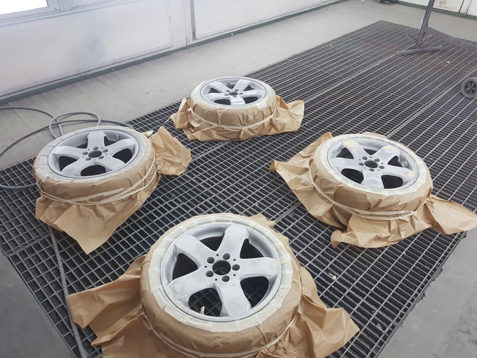 Taller de chapa y pintura en Punta Umbria Alejo (4)