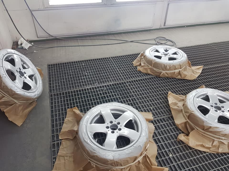 Taller de chapa y pintura en Punta Umbria Alejo (5)